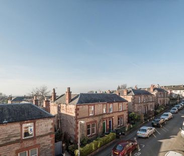 3 bedroom flat to rent - Photo 5