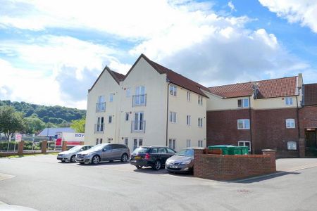 2 bedroom flat to rent - Photo 4