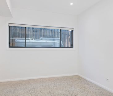 MODERN LIGHTHOUSE BEACH LIVING! - Photo 5