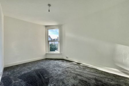 3 bed Flat Westborough Road, Westcliff-on-Sea, SS0 - Photo 5