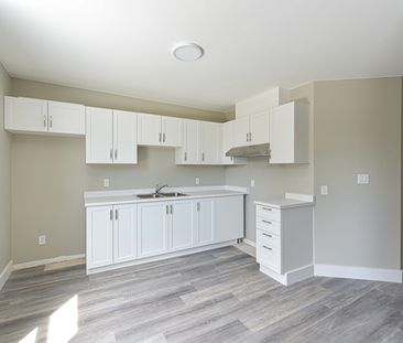 Orillia: 1 Bedroom Basement Apartment, Parkview Ave. - Photo 6