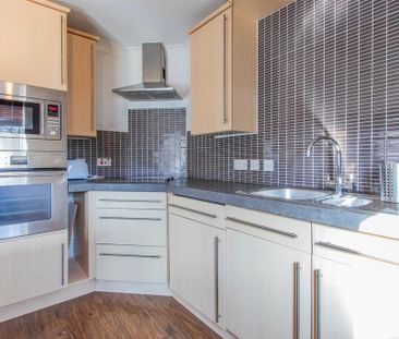 2 bedroom apartment to rent - Photo 5