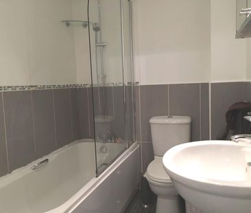 Stanks Drive, Leeds - Photo 4