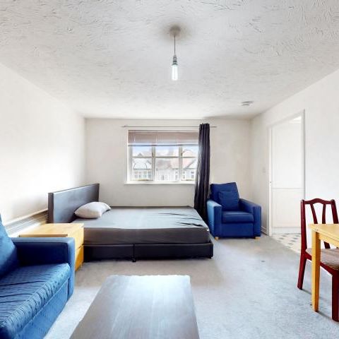 Studio Apartment, 1 bath, 1 reception Apartment - Photo 1