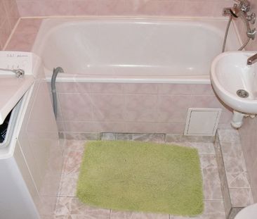 Łódź Łódź-Górna, Lecznicza - Photo 3