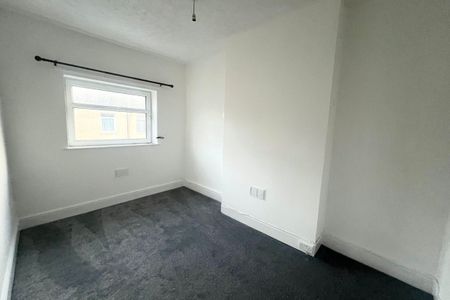 Main Street - Photo 4