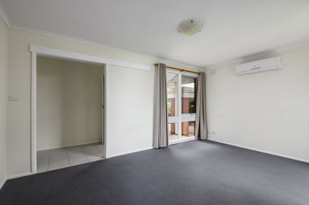 READY TO MOVE? DISCOVER MULGRAVE’S FINEST FAMILY HOME! - Photo 5