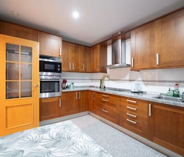 2 Bedroom Apartment For Rent in New Golden Mile, Málaga - Photo 2