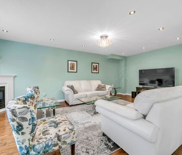 For Lease - 5431 Rochelle Way, Mississauga, Ontario - Photo 2