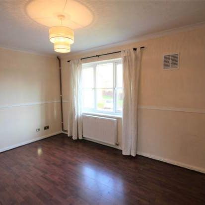 1 bedroom property to rent in Bracknell - Photo 1