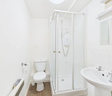 1 bedroom flat to rent - Photo 6