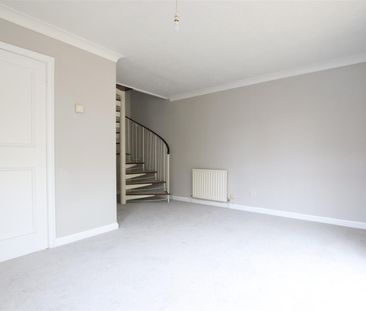 Woodfield Close, Tangmere - Photo 1