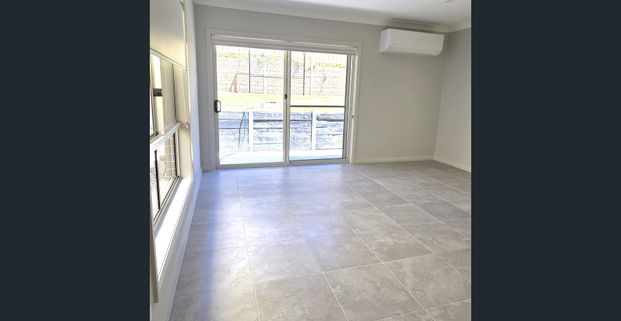 Cozy One Bedroom Granny Flat - Walking Distance to Amenities - Photo 1