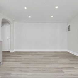 For Lease - 697 Eglinton Avenue Unit# 404, Toronto, Ontario - Photo 1
