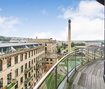 2 bedroom Flat To Let - Photo 2