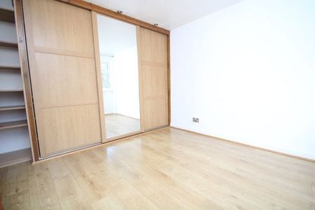 Chichele Gardens, Croydon CR0, Property for rent - Photo 2