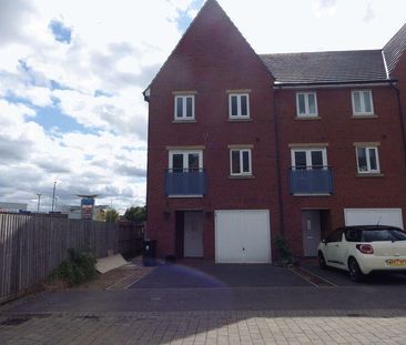 1 bedroom in a house share to rent - Photo 3