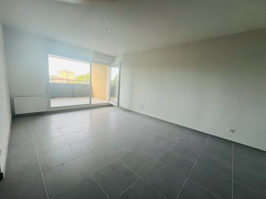 Location Appartement 3 pièces 68m² CARPENTRAS 84200 - Photo 1