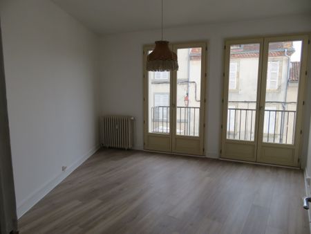 Location Appartement 3 pièces 78m² LE DORAT 87210 - Photo 5