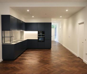 3 bedroom flat to rent - Photo 6