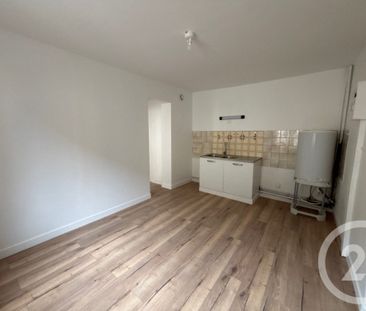 Location Appartement 2 pièces 29m² CAUDEBEC LES ELBEUF 76320 - Photo 1