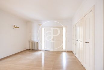 House for Rent in Tiana