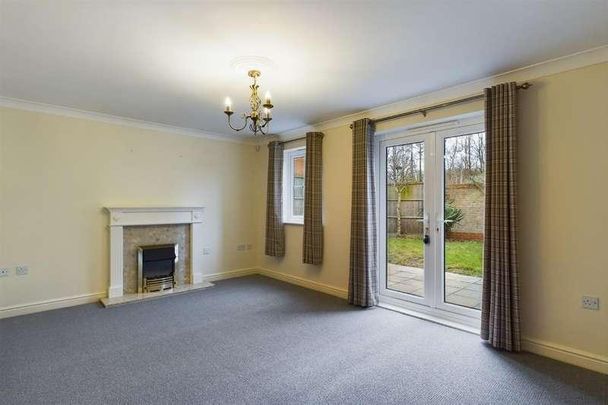 Betjeman Close, Thetford, IP24 - Photo 1