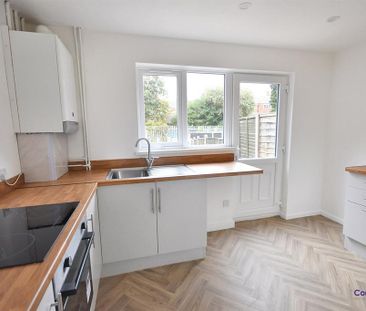 2 bedroom terraced house to rent - Photo 5