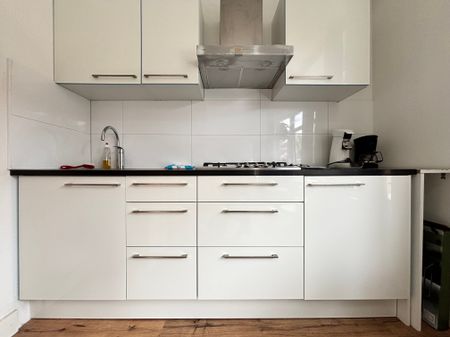 Te huur: Studio Johan Gramstraat 40 B (1e etage achterzijde in Den Haag - Foto 3