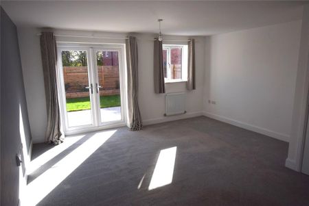 3 bedroom semi-detached house to rent - Photo 2