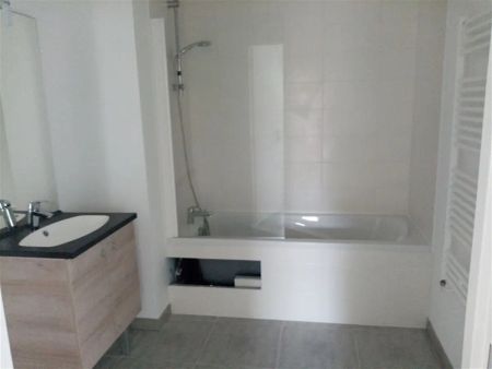 Location appartement 3 pièces - 65.45m² à Rennes (35000) - Photo 3