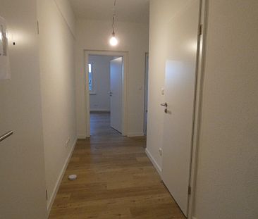 Hoch hinaus in Oberbilk: Sanierte 2 Zimmer zum Erstbezug mit Balkon. - Photo 1