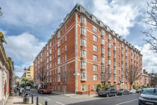 Queensway, Queensway, W2 - Photo 1