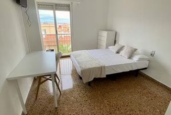 Carrer Pintor Renau, Torrent, Valencian Community 46900