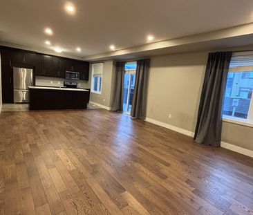 For Lease - 1960 Dalmagarry Road Unit# 40, London North, Ontario - Photo 2