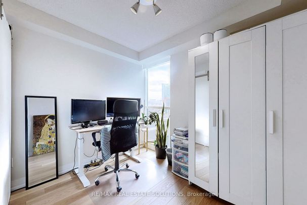 For Lease - 25 Carlton Street Unit# 710, Toronto, Ontario - Photo 1