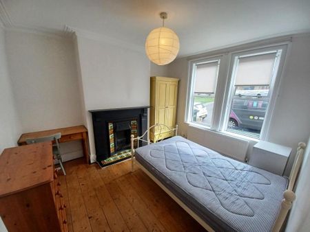 4 bedroom house to rent - Photo 2