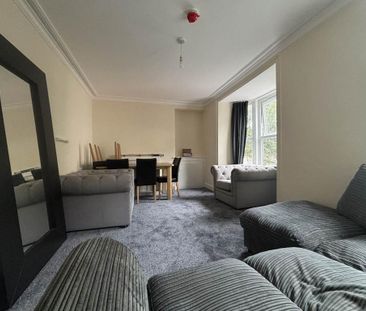 6 bedroom house to rent - Photo 4