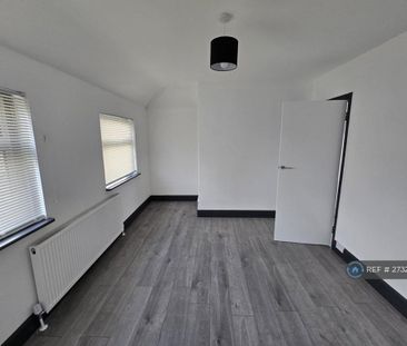 3 bedroom detached house to rent - Photo 3