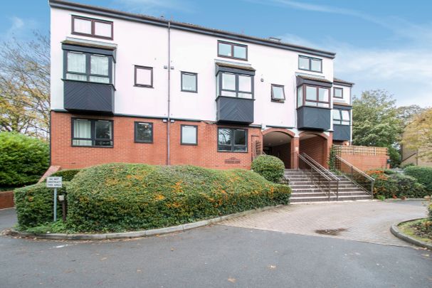 1 bedroom apartment to rent Hamilton Court, 13-15 Wellington Road, Bournemouth, BH8 - Photo 1