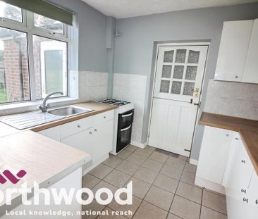 3 bedroom semi-detached house to rent - Photo 5