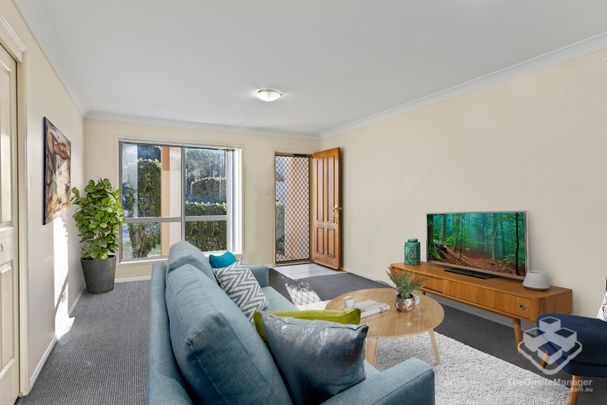 Spacious Townhouse in a Private Leafy Complex - Photo 1