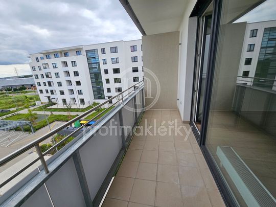 Pronájem bytu 1+kk a garsoniéry 37 m² - Photo 1
