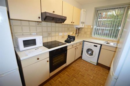 2 bedroom flat to rent - Photo 4