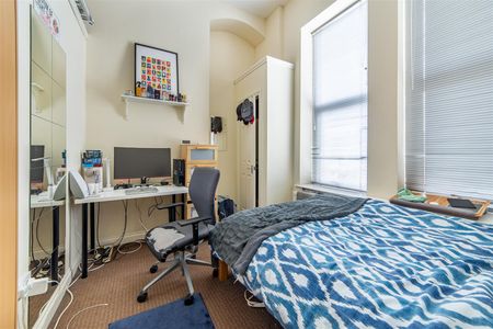 3 bed retail property (high street) to rent in Osborne Terrace, Newcastle Upon Tyne, NE2 - Photo 3