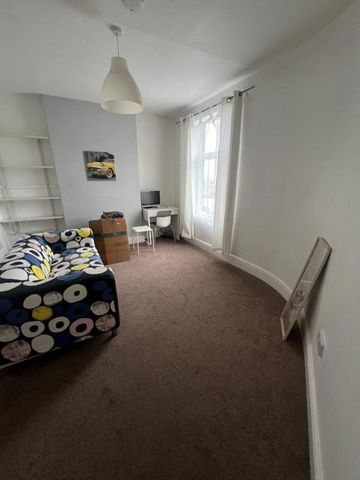 South View Road, Sharrow – 107 - Photo 3