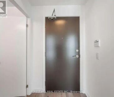 903 - 38 HONEYCRISP CRESCENT | 903 - 38 HONEYCRISP CRESCENT, Vaughan - Photo 1