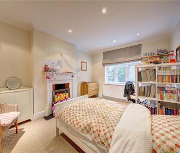 5 bedroom semi-detached house to rent - Photo 4