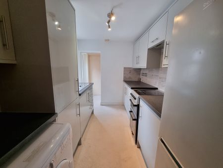 3 Bed Student Accommodation - Photo 4