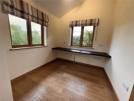 3 bedroom detached house to rent - Photo 4